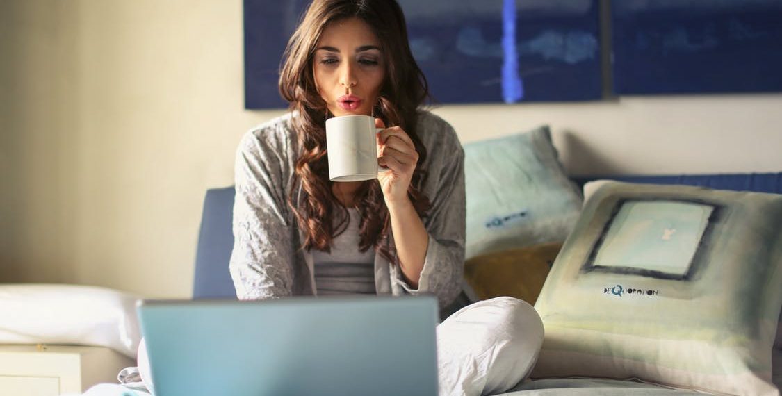 Avoid scams during the holidays