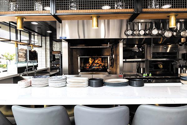 Fort Oak arrives in Mission Hills, Soltan Banoo closes