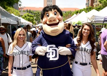 Fashion Files – March 2017