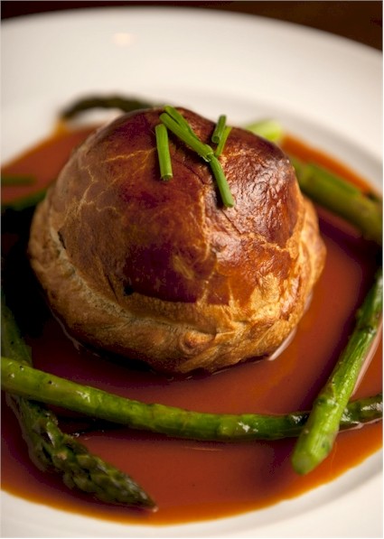 The Wellington steaks its claim on ‘restaurant row’