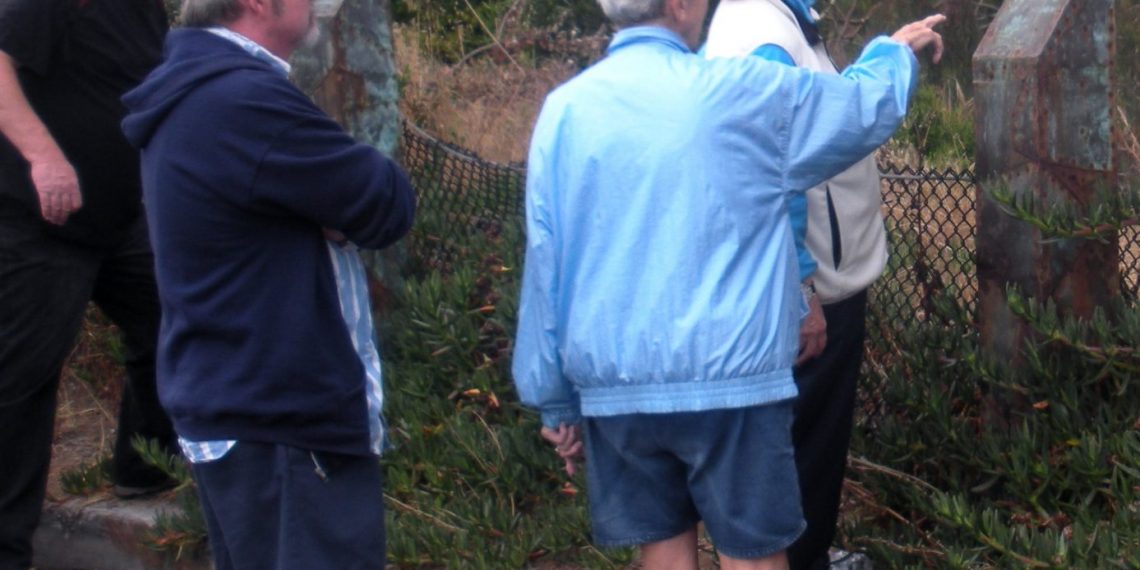 Mission Hills resident faithfully leads Friday evening meander through neighborhoods