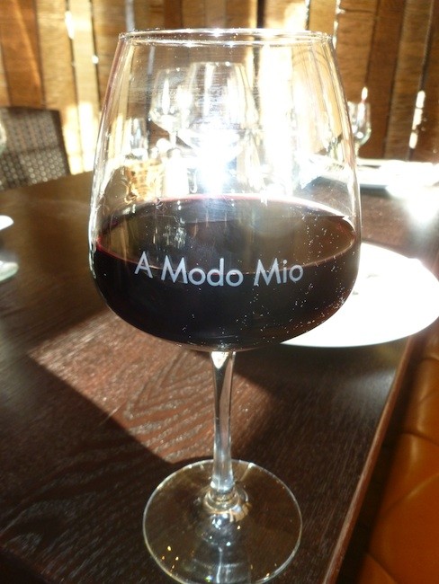 A superlative red-and-green pairing