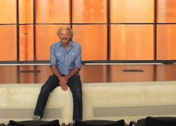 The little blue house that can