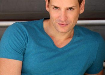 Deep-fried pizza, steampunkers and an ‘Alice in Wonderland’ theme at this year’s fair