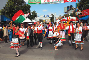 Fifth Avenue Auto Showcase returns Sunday