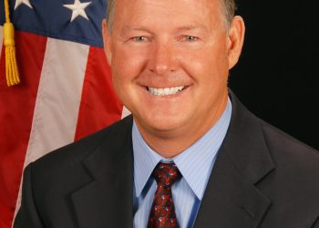 St. Paul’s Lutheran returns sparkle to PB during cleanup