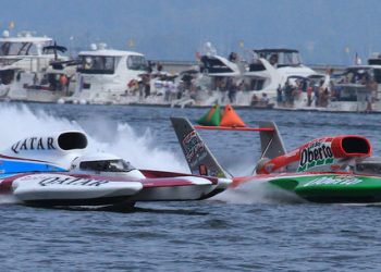 FIELD VIEW: RT’s Longboard Grill: your best bet for smack talk when the Bolts visit Patriots