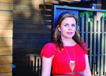 Shores lifeguard tower, a long time coming, opens to praise from community