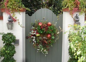 Peanuts' voice star sentenced for Gore threat attempt