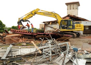 Rising temps roust rattlesnakes