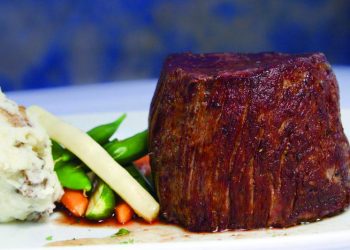 Peninsula Singers to celebrate 10 years of musical magic