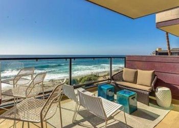 Penn’s first novel, ‘Bob Honey Who Just Do Stuff’ a feverish, chaotic dystopia