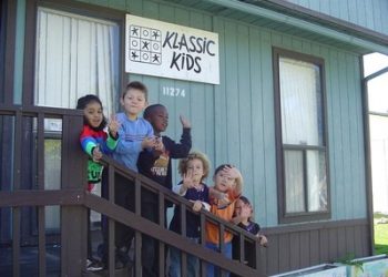 Albertsons opens East Village store