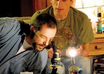 Bug' gets under audience's skin