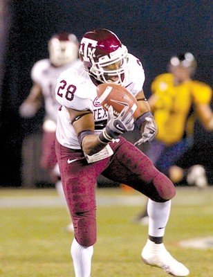 Golden Bears claw Aggies, 45-10