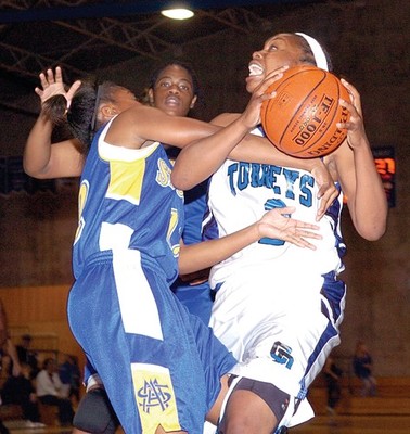Lady Torreys ring St. Mary's Belles