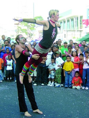 Seaport Village brings buskers to the street