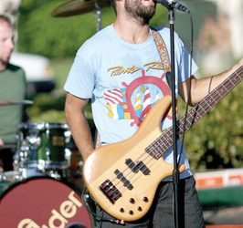 Navy discovers hidden finger