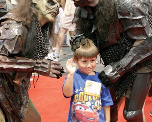 Travel pros set up shop on boulevard