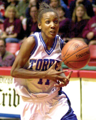 Country Day grad Wiggins earns latest honor