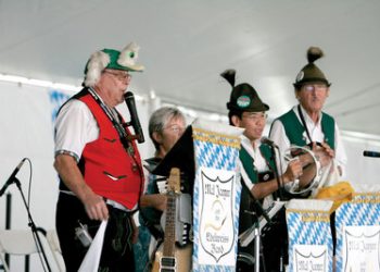 Pt. Lomans play role in ECOLIFE Foundation fund-raiser