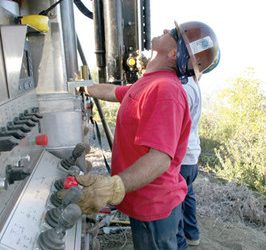 Pointers stumble but clinch title