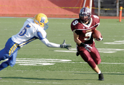 Pointers flex muscle in 47-14 quarterfinals win over Brawley