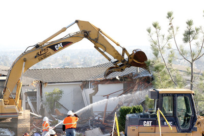 Soledad homeowners watch as homes razed post-landslide