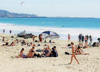 10 things spring breakers should experience while visiting Pacific and Mission beaches