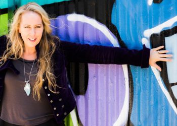 Isabella Rossellini brings environmental monologue ‘Link Link Circus’ to La Jolla