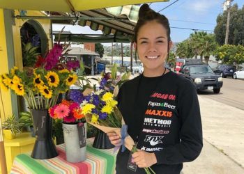 Petals by the Beach uses donation to spread kindness through flowers