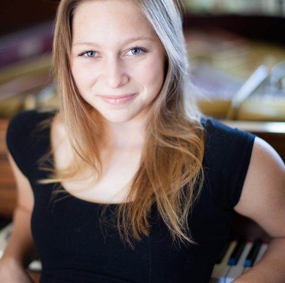 La Jolla pianist is key figure in San Diego Symphony concert