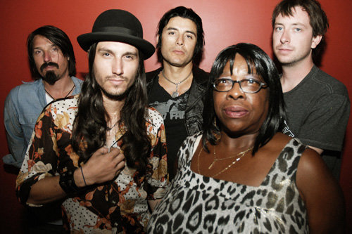 LIVE MUSIC: Lady Dottie, open-mic madness, OB Farmers Market tunes