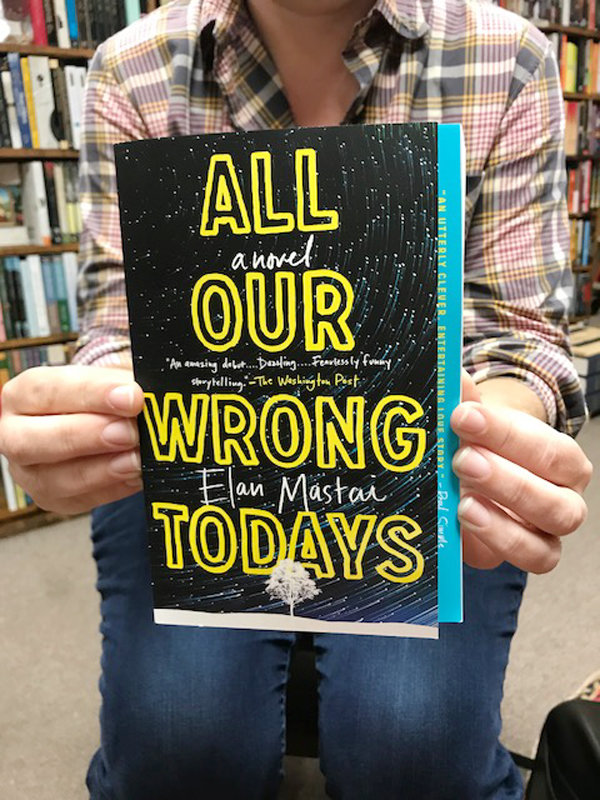 La Playa Books offers a ‘Bookstore Crawl’ and book club