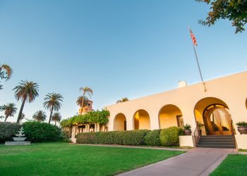 La Jolla Shores Association discusses branding, more security at Kellogg Park and paddle-out for Walter Munk