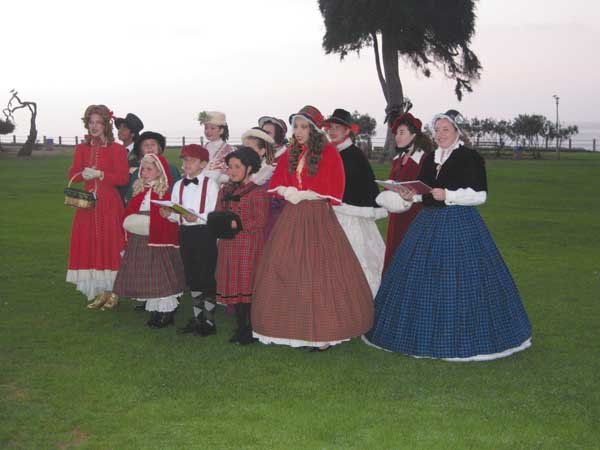 Homeless children get Christmas surprise at La Jolla Cove Suites