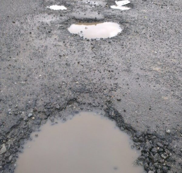 Mayor announces major expansion of pothole repairs