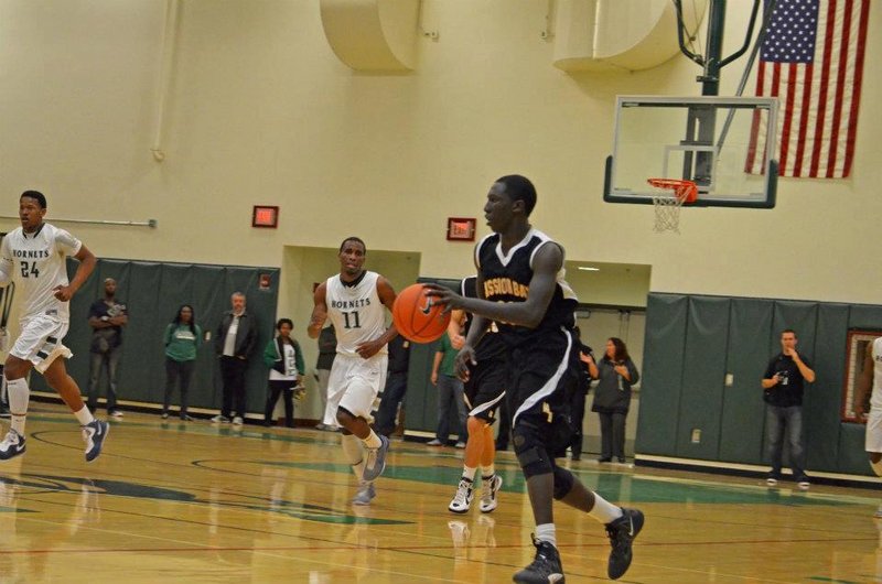 UC High edges MBHS in league opener; Bucs bounce back vs. Scripps Ranch