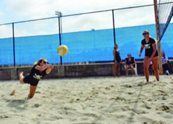 Grab a beverage at The Pearl and Stone Brewing for summer movies