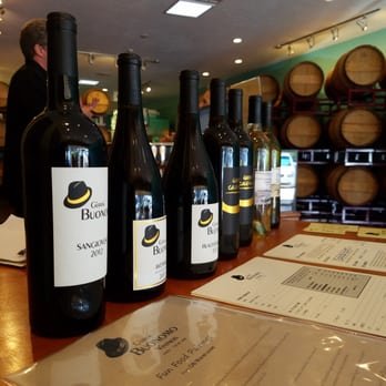 Point Loma eatery showcases wines made in Ocean Beach