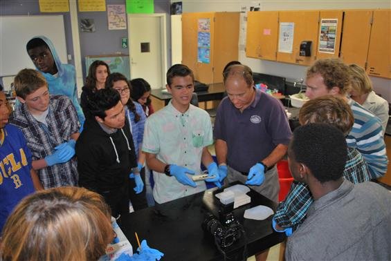 Hubbs, MBHS team on oceanographic education