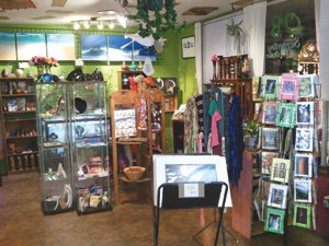 Climbing into Calit2’s cutting-edge StarCAVE