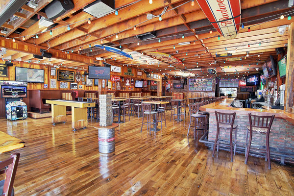 Bub’s at the Beach celebrates 20 years of tots and taps