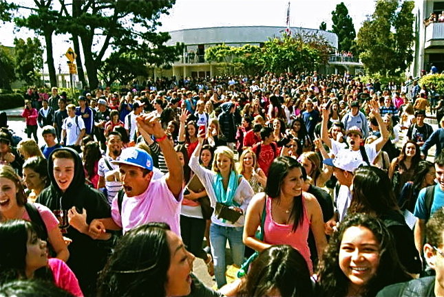 Stop-gap accord reached to retain SDUSD teachers