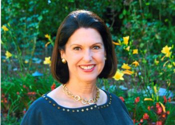 Songwriter’s Acoustic Nights celebrates 9 years in Ocean Beach