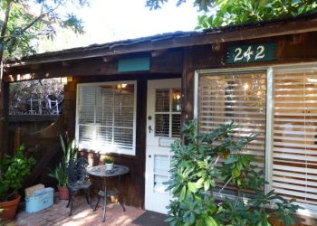 La Jolla’s Redwood Hollow Cottages, a place where time stands still