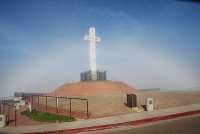 Local congressmen urge defense of Soledad cross