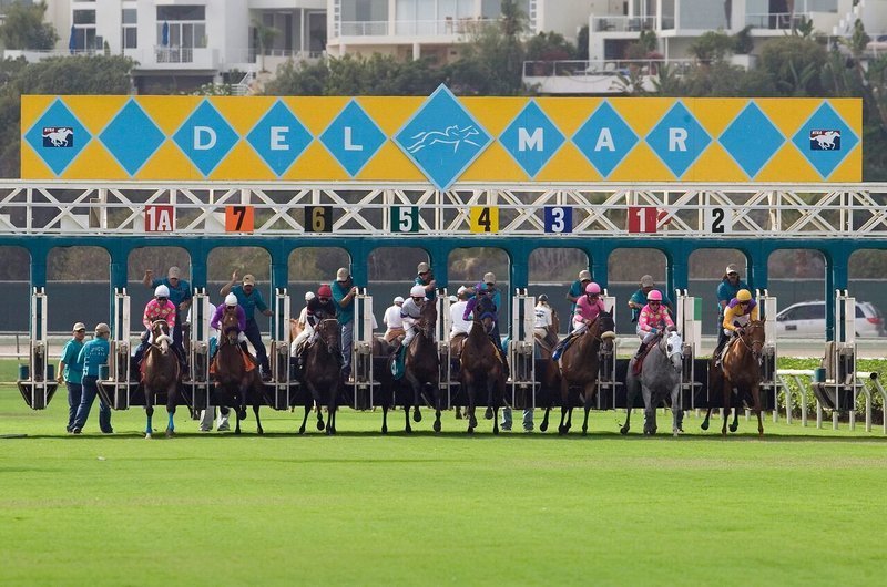 Del Mar’s Summer Racing Season is back 'Where the Turf Meets the Surf'