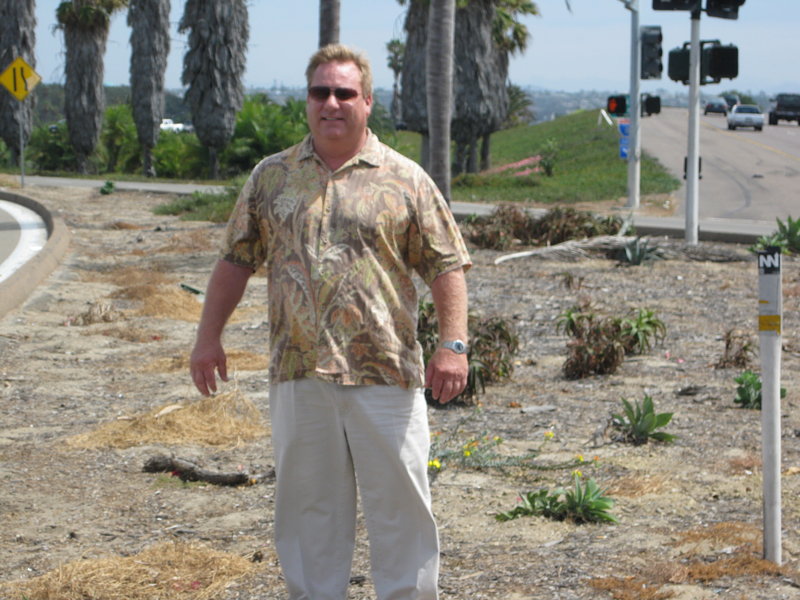 Volunteers team to revitalize, beautify eyesore areas