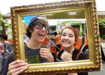 Inaugural La Jolla Santa Pub Crawl to collect toys for Rady Children’s Hospital